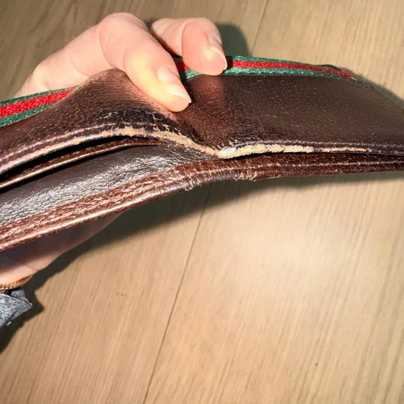 Gucci Mens Brown Leather Bifold Wallet with Green and Red Stripe - Picture 10 of 13